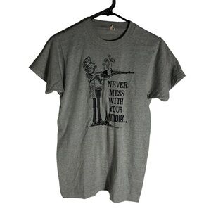Vintage Never Mess With Your Armorer Screen Stars short sleeve Tshirt. Sz Medium
